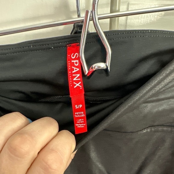 Spanx black  leggings size XS - Picture 2 of 3